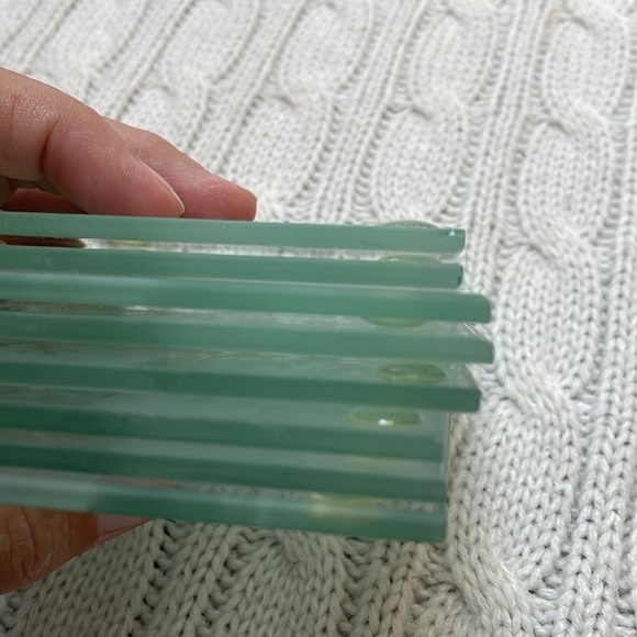 Winter glass coasters. Set of 8. Frosted snowflakes each with silicone bumpers - Picture 7 of 9